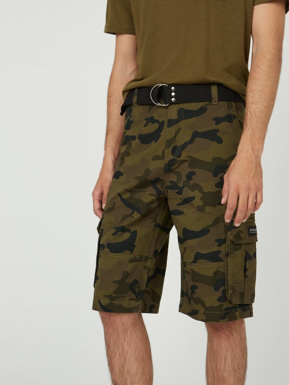 камуфлажно зелено Karl Camo карго шорти Guess