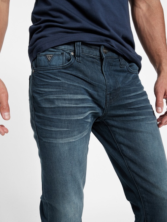 естествени тъмни изпирани тънки прави дънки Delmar Guess