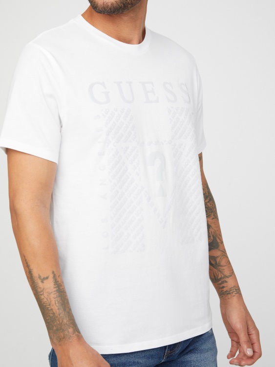 чисто бяла тениска с лого Kwes Guess