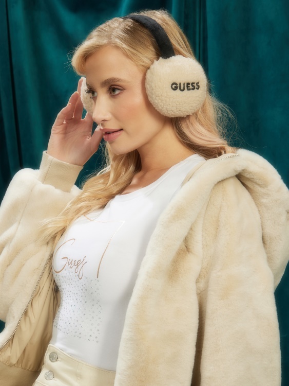 черен наушник с бродирано лого Guess