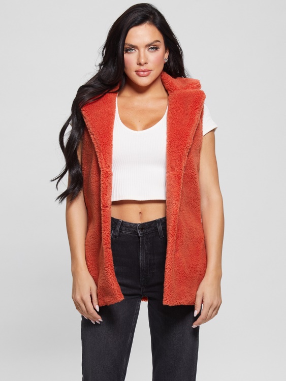 пламтяща червена жилетка на дела предполагам