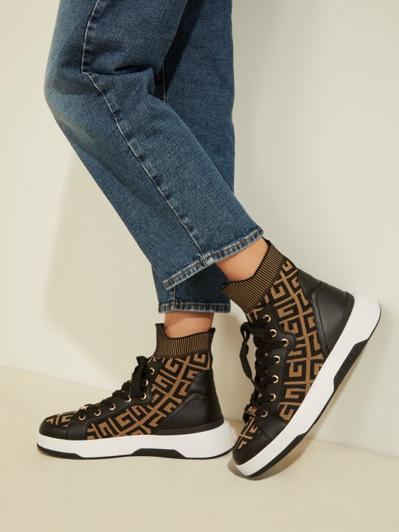 Manney плетени високи маратонки с лого Guess Blmf