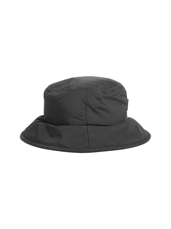 Guess Puffer Bucket шапка черна