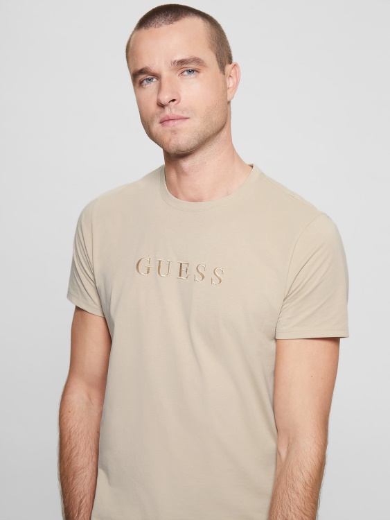 Nomad бродирано лого Tee Guess