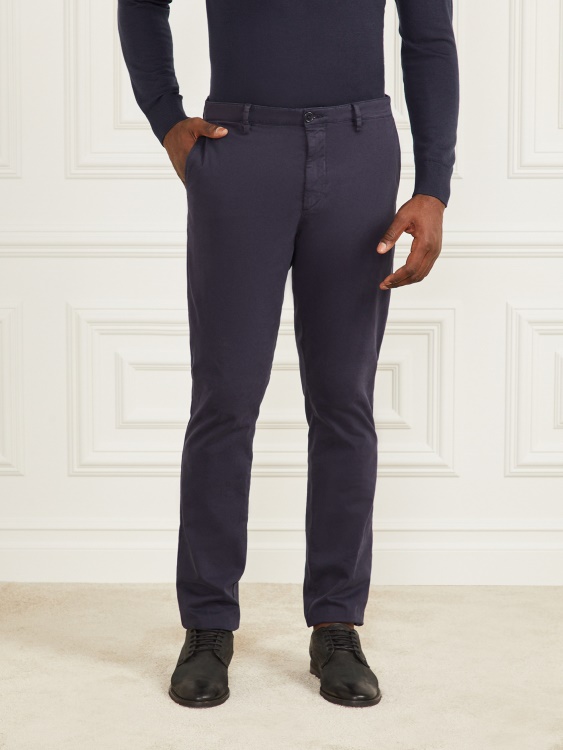 Eco Hugh Easy Chino панталон Guess син елегантен