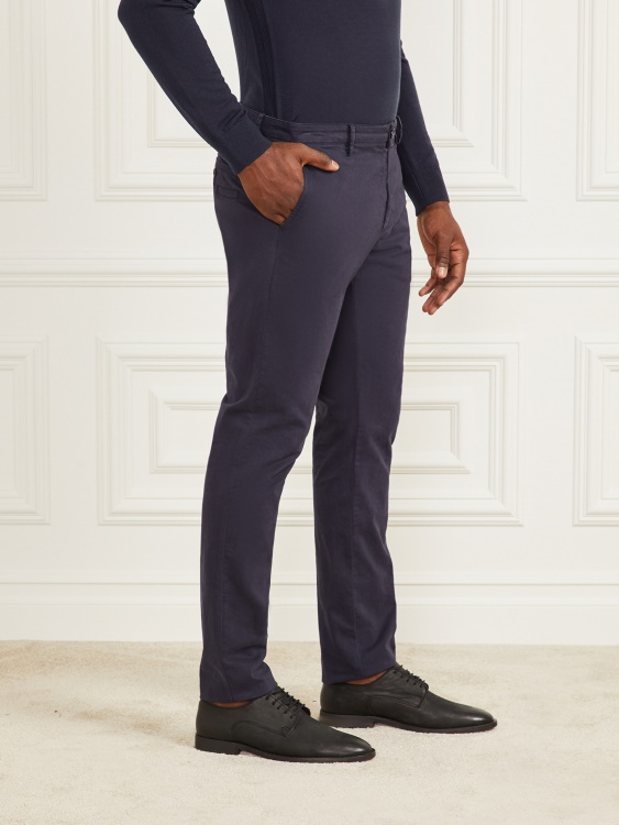 Eco Hugh Easy Chino панталон Guess син елегантен