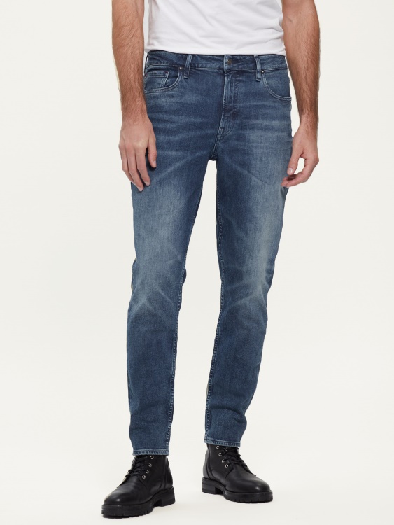 Guess Eco Drake Jeans процес