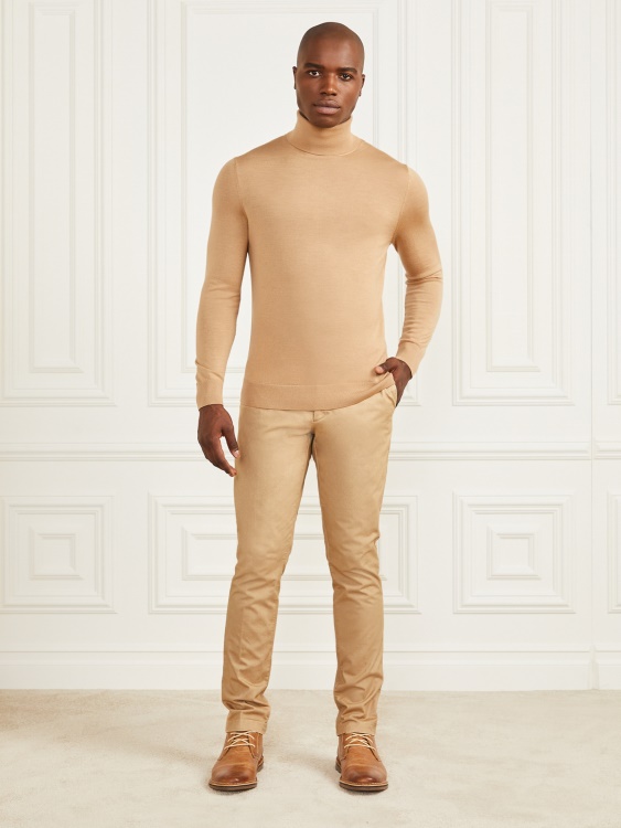 Guess Eco Hugh Easy Chino панталон препечено кафяво
