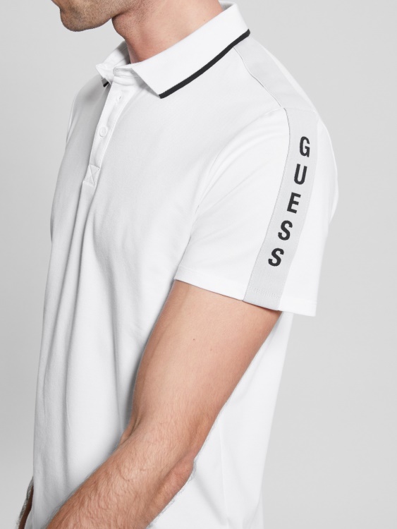 чисто бяла поло тениска Guess Paul Pique Tape