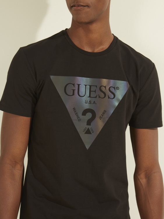 мрачно черно преливащо логографична тениска Guess