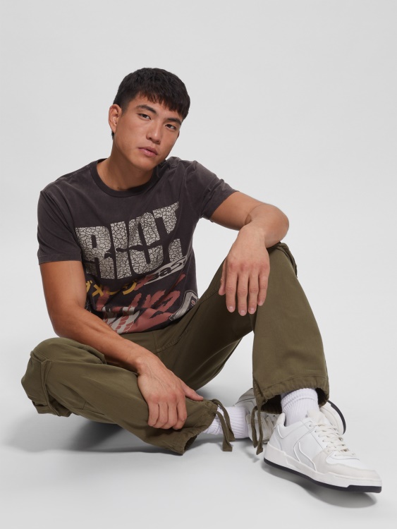 Riot Tour тениска Guess Jet Black Multi