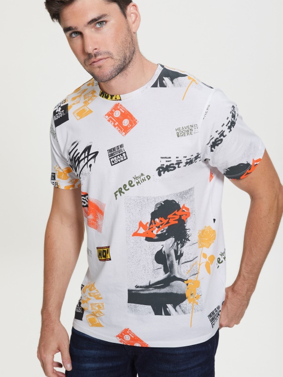 Guess Urban City колаж тениска чисто бяла мулти